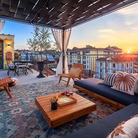 Διαμέρισμα Enchanting Penthouse With A Breathtaking 360 Degrees Panoramic View In The Heart Of