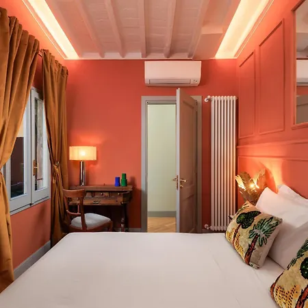 Enchanting Penthouse With A Breathtaking 360 Degrees Panoramic View In The Heart Of Apartament *