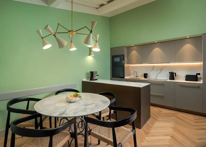 Enchanting Penthouse With A Breathtaking 360 Degrees Panoramic View In The Heart Of Appartement Florence